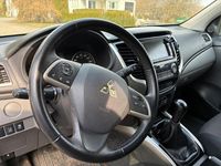 Gebraucht Mitsubishi L200 181 PS (133 kW) 2017 Silber Pickup