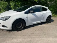 Gebraucht Opel Astra GTC 140 PS (102 kW) 2012 Weiß Coupé