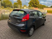 Gebraucht Ford Fiesta 70 PS (51 kW) 2010 Grau Kleinwagen