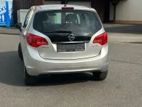 Gebraucht Opel Meriva Edition 101 PS (74 kW) 2012 Silber Van / Kleinbus