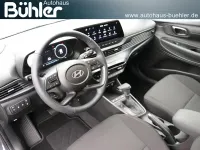 Neu Hyundai i20 Trend 90 PS (66 kW) 2025 Dragon red mineraleffekt Kleinwagen
