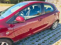Używany Mazda 2 Center-Line 95 KM (69 kW) 2013 Czerwony Hatchback