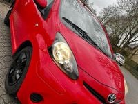 Gebraucht Toyota Aygo 68 PS (50 kW) 2012 Rot Kleinwagen