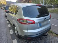 Second-hand Ford S-MAX 140 CP (102 kW) 2012 Argintiu Monovolum