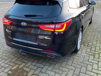 Gebraucht Kia Optima 141 PS (103 kW) 2017 Schwarz Kombi