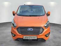 Gebraucht Ford Tourneo Custom Titanium 131 PS (96 kW) 2022 Orange Van