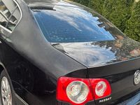 Second-hand VW Passat 116 CP (85 kW) 2008 Negru Berlinǎ