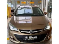 Używany Opel Astra 140 KM (102 kW) 2013 Brązowy Kombi