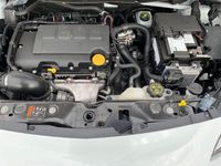 Usado Opel Corsa Edition 101 HP (74 kW) 2019 Branco Citadino