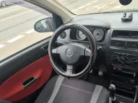 Gebraucht Daihatsu Cuore 58 PS (42 kW) 2006 Silber Kleinwagen