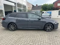 Neu Toyota Corolla Sport 179 PS (131 kW) 2026 Ash grey metallic / black Kombi