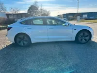 Gebraucht Tesla Model 3 Standard Range Plus 239 kW (325 PS) 2020 Weiß Limousine