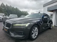 Gebraucht Volvo V60 Momentum 197 PS (144 kW) 2021 Grau Kombi