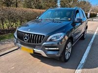 Usata Mercedes ML350 259 CV (190 kW) 2012 Grigio SUV