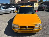 Gebraucht Opel Astra 75 PS (55 kW) 1997 Gelb Abholung