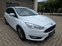 Gebraucht Ford Focus 105 PS (77 kW) 2018 Weiß Kombi