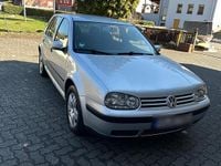 Gebraucht VW Golf IV 104 PS (76 kW) 2002 Silber Kleinwagen
