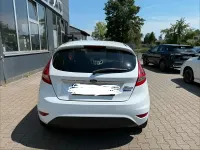 Gebraucht Ford Fiesta 120 PS (88 kW) 2009 Weiß Kleinwagen