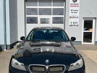Gebraucht BMW 318 143 PS (105 kW) 2010 Schwarz Limousine