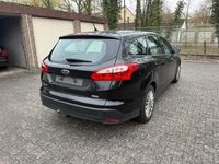 Gebraucht Ford Focus 102 PS (75 kW) 2013 Schwarz Kombi