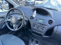 Gebraucht Toyota Yaris Edition 87 PS (63 kW) 2005 Silber Kleinwagen