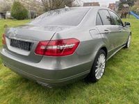 Gebraucht Mercedes E200 184 PS (135 kW) 2012 Grau Limousine
