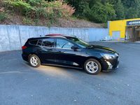 Gebraucht Ford Focus Trend 120 PS (88 kW) 2020 Schwarz Kombi