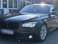 Usata BMW 730 258 CV (189 kW) 2012 Nero Berlina