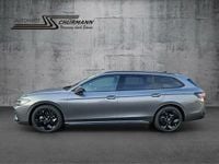 Gebraucht VW Passat R-line 150 PS (110 kW) 2024 Grau Kombi
