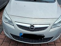 Gebraucht Opel Astra 140 PS (102 kW) 2010 Beige Limousine