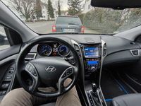 Gebraucht Hyundai i30 Style 110 PS (80 kW) 2015 Silber Kombi