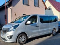 Gebraucht Opel Vivaro 125 PS (91 kW) 2016 Silber Van / Kleinbus