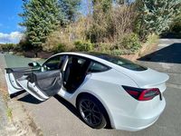 Gebraucht Tesla Model 3 Standard Range Plus 239 kW (325 PS) 2021 Weiß Limousine