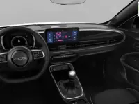 Neu Fiat 600 Street 101 PS (74 kW) 2026 Gelato weiß / dach schw... SUV