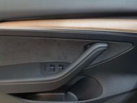 Gebraucht Tesla Model 3 377 kW (513 PS) 2022 Weiß Limousine