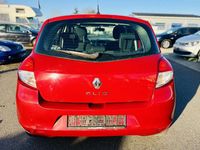 Gebraucht Renault Clio II Dynamique 75 PS (55 kW) 2011 Rot dyna Kleinwagen