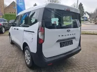 Gebraucht Ford Tourneo Courier Trend 125 PS (91 kW) 2024 Weiss Van / Kleinbus