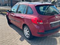 Gebraucht Renault Clio GrandTour 64 PS (47 kW) 2009 Rot Kombi