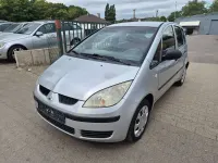 Gebraucht Mitsubishi Colt Invite 95 PS (69 kW) 2005 Haagsilber (m) Kleinwagen