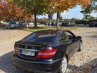 Gebraucht Mercedes 200 204 PS (150 kW) 2010 Schwarz Coupé
