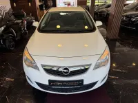 Gebraucht Opel Astra Selection 87 PS (63 kW) 2011 Weiß Limousine