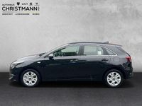 Gebraucht Kia Ceed Comfort 140 PS (102 kW) 2024 Zilinaschwarz Kleinwagen