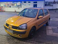 Gebraucht Renault Clio II 75 PS (55 kW) 2002 Kleinwagen