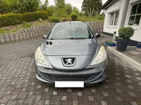 Gebraucht Peugeot 206 75 PS (55 kW) 2010 Grau Limousine