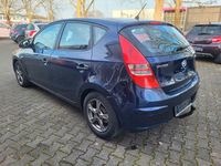 Gebraucht Hyundai i30 Classic 90 PS (66 kW) 2008 Blau Kombi
