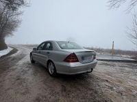 Gebraucht Mercedes C220 143 PS (105 kW) 2002 Silber Limousine