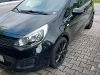 Gebraucht Kia Rio Edition 7 86 PS (63 kW) 2014 Schwarz Kleinwagen