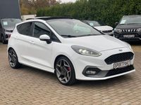 Gebraucht Ford Fiesta ST 200 PS (147 kW) 2019 Weiß (frostweiß) Kleinwagen