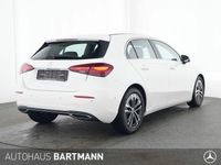 Gebraucht Mercedes A180 Progressive 136 PS (100 kW) 2024 Unilack polarweiß Limousine