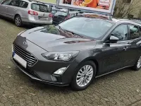 Gebraucht Ford Focus Titanium 120 PS (88 kW) 2020 Grau Limousine